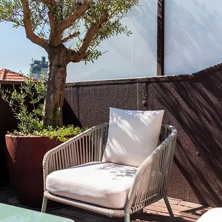 Sunny Loft In Downtown With Private Parking Oporto