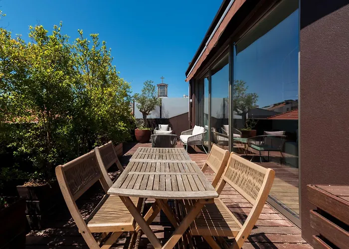 Sunny Loft In Downtown With Private Parking