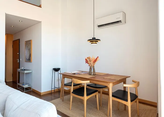 アパート Sunny Loft In Downtown With Private Parking