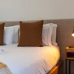 Sunny Loft In Downtown With Private Parking Διαμέρισμα