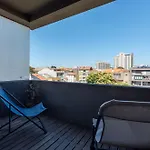 Διαμέρισμα Sunny Loft In Downtown With Private Parking *