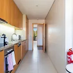 Sunny Loft In Downtown With Private Parking Διαμέρισμα Πόρτο