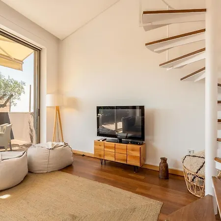 Apartamento Sunny Loft In Downtown With Private Parking