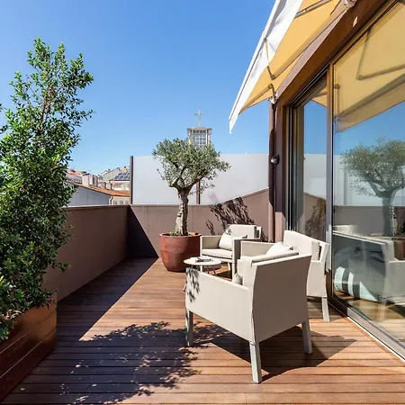 Apartamento Sunny Loft In Downtown With Private Parking