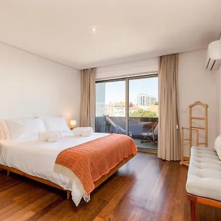 Sunny Loft In Downtown With Private Parking Apartamento Oporto