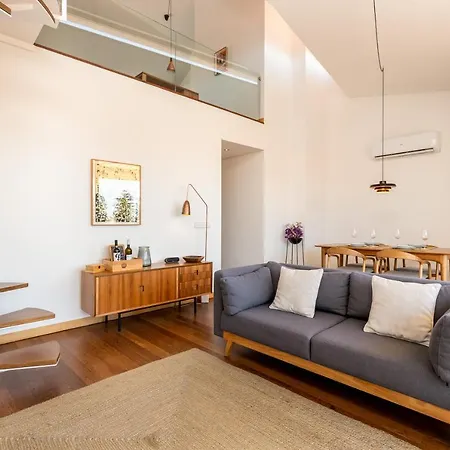 Sunny Loft In Downtown With Private Parking *