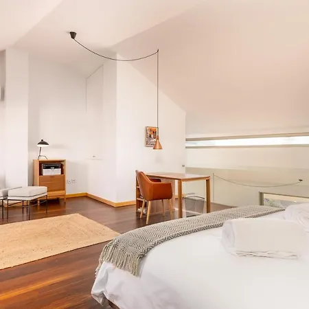Apartamento Sunny Loft In Downtown With Private Parking *
