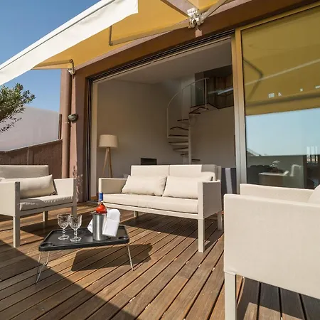 Sunny Loft In Downtown With Private Parking *