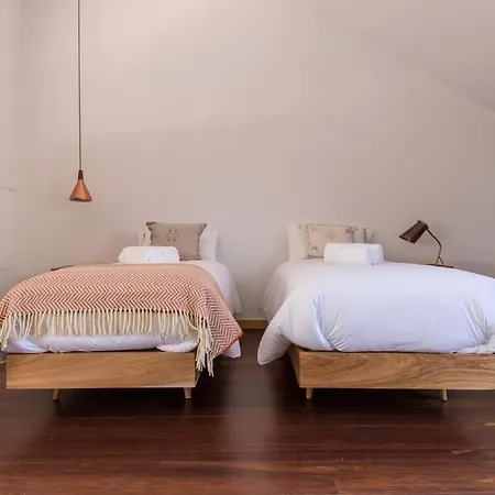 Apartamento Sunny Loft In Downtown With Private Parking