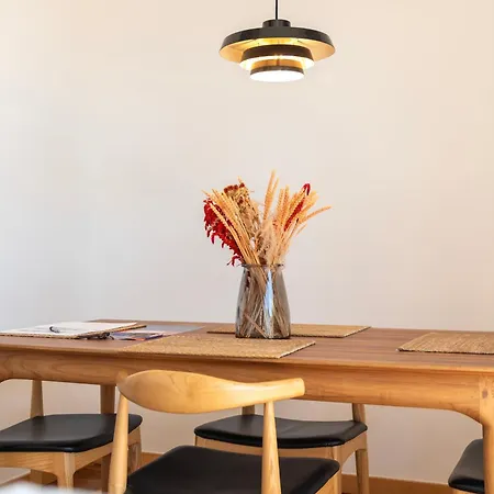 Sunny Loft In Downtown With Private Parking 公寓