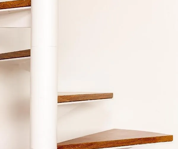 Sunny Loft In Downtown With Private Parking Lägenhet Oporto