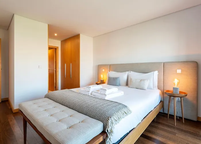 Lägenhet Sunny Loft In Downtown With Private Parking