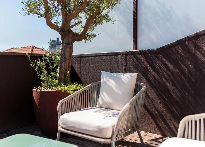 Sunny Loft In Downtown With Private Parking Oporto