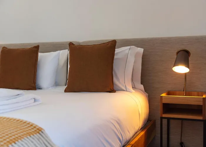 Sunny Loft In Downtown With Private Parking Lejlighed