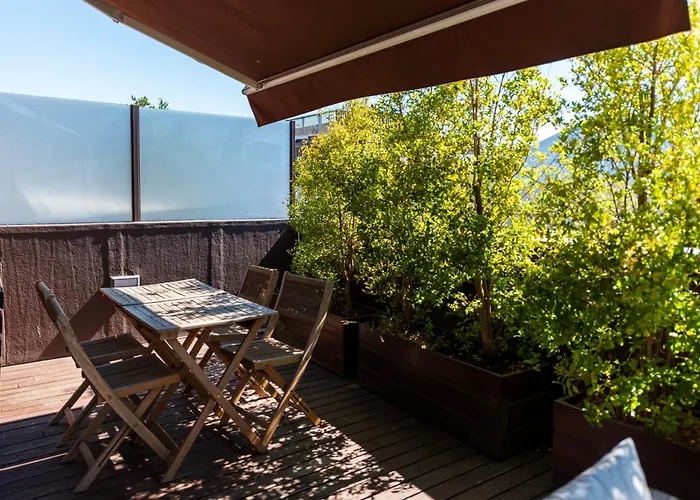 Sunny Loft In Downtown With Private Parking *