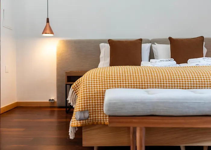 Sunny Loft In Downtown With Private Parking