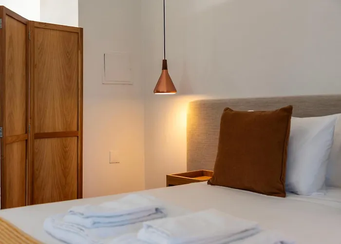 شقة Sunny Loft In Downtown With Private Parking بورتو