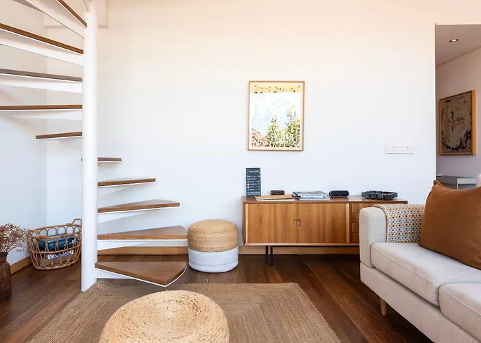 Sunny Loft In Downtown With Private Parking Lejlighed