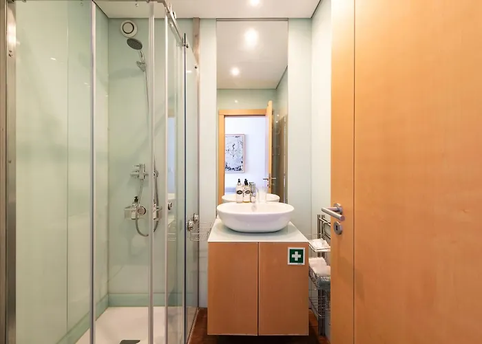 Sunny Loft In Downtown With Private Parking *