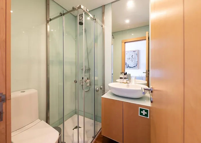 Sunny Loft In Downtown With Private Parking *