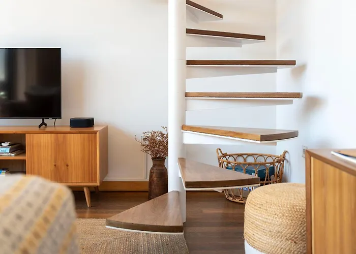 Sunny Loft In Downtown With Private Parking * بورتو