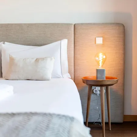 Sunny Loft In Downtown With Private Parking דירה פורטו