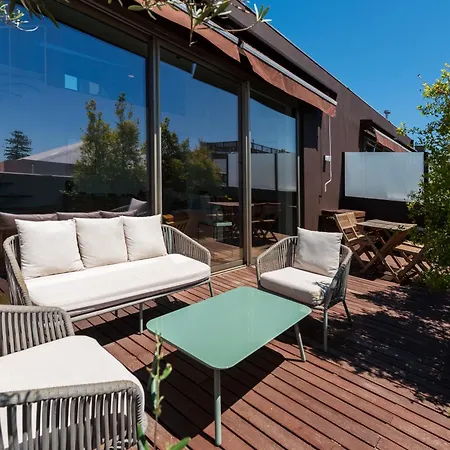 דירה Sunny Loft In Downtown With Private Parking פורטו