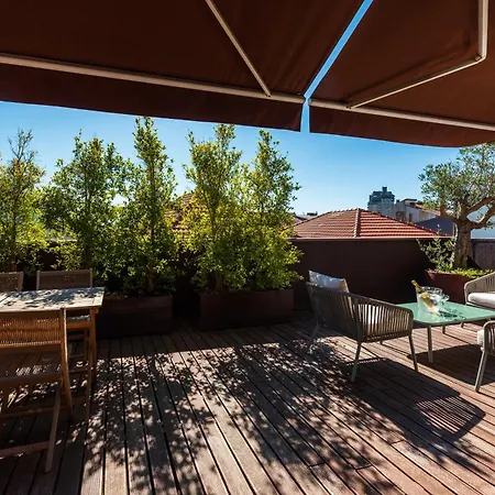 Sunny Loft In Downtown With Private Parking דירה *