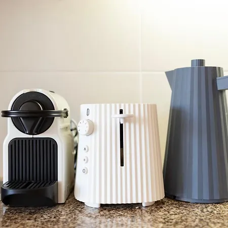 Sunny Loft In Downtown With Private Parking