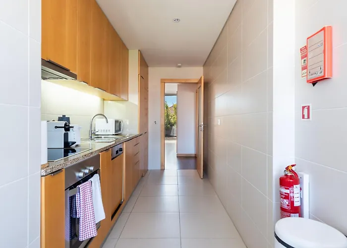 Sunny Loft In Downtown With Private Parking Appartement Porto