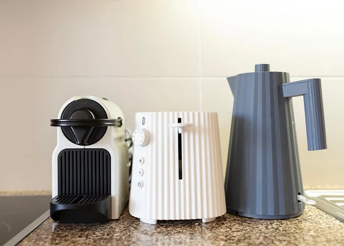 Sunny Loft In Downtown With Private Parking