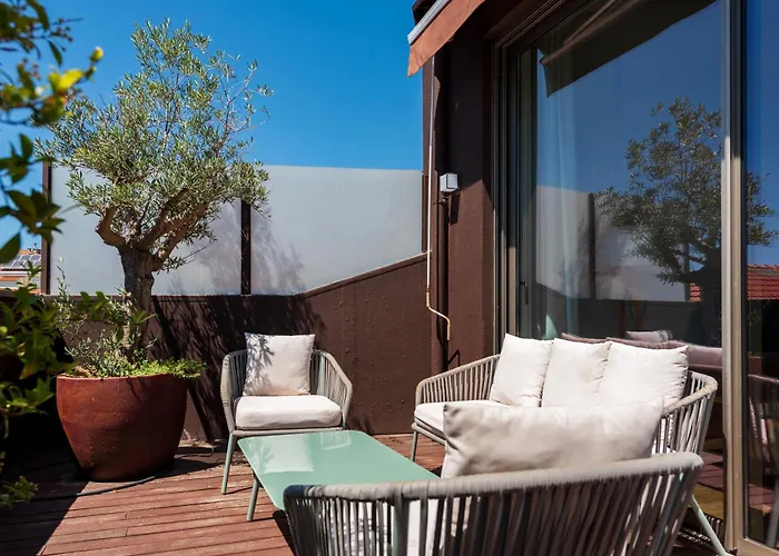 Sunny Loft In Downtown With Private Parking *